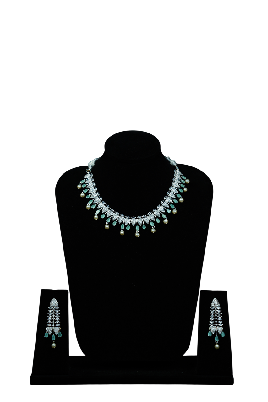 Platinum finish drop disen neck set